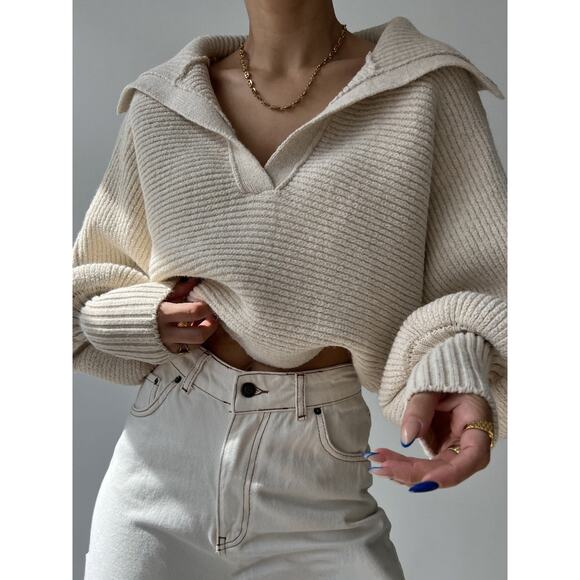 Ivy Johnny Collar Sweater - Picture 4 of 6